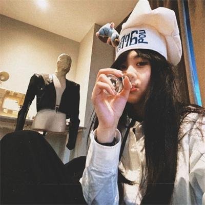 搭车遇狼惊魂记